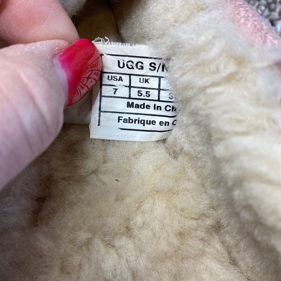 UGG® | Pink Crystal Ansley Moccasin Slipper - Women
UGG 7 - Picture 8 of 11